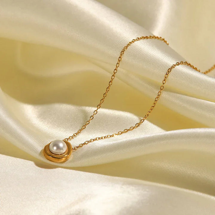 Vergulde zoutwaterparelketting